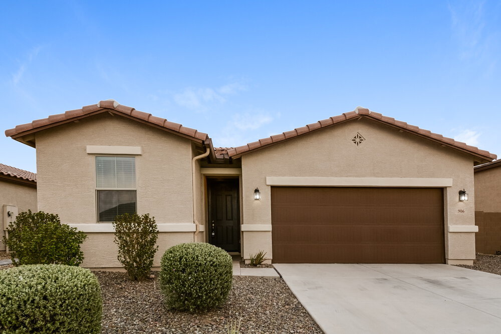 Foto principal - 906 E Davis Ln.
