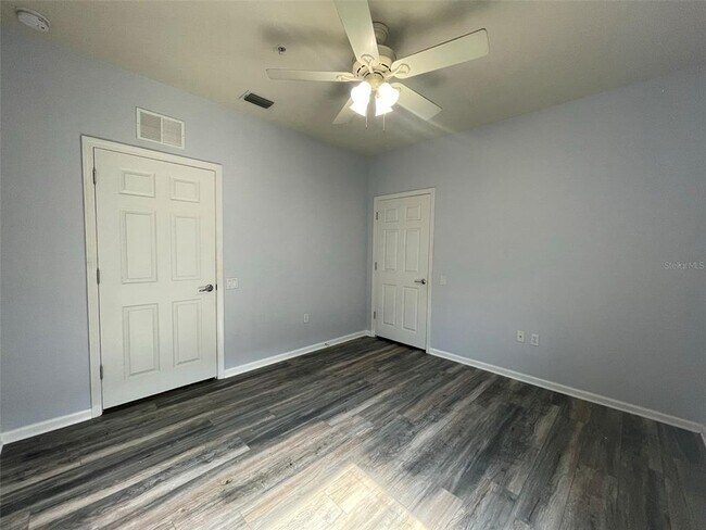 Building Photo - 2147 River Turia Cir