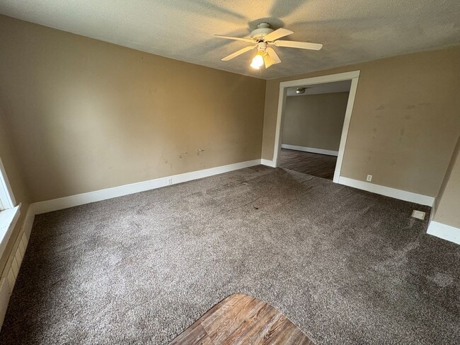 Foto del edificio - 308/310 3rd St SE
