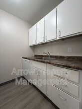 Building Photo - 1111 E St