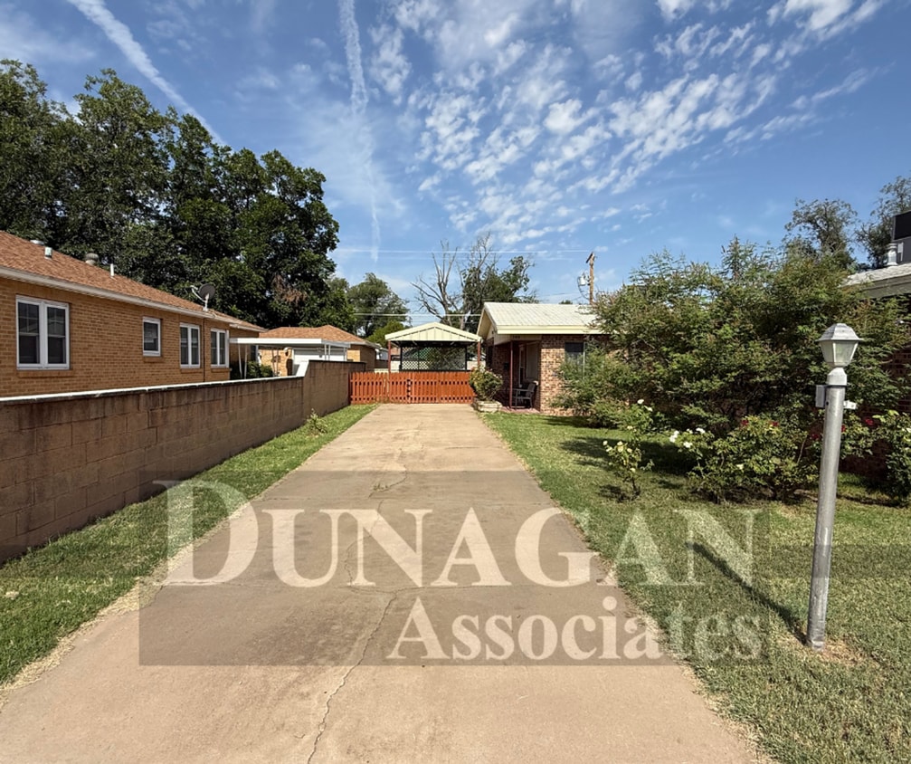 Primary Photo - Partially Furnished 2 Bedroom