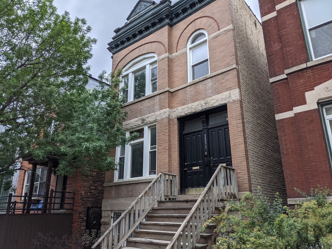 2233 W Armitage Ave, Chicago, IL 60647 House Rental in Chicago, IL
