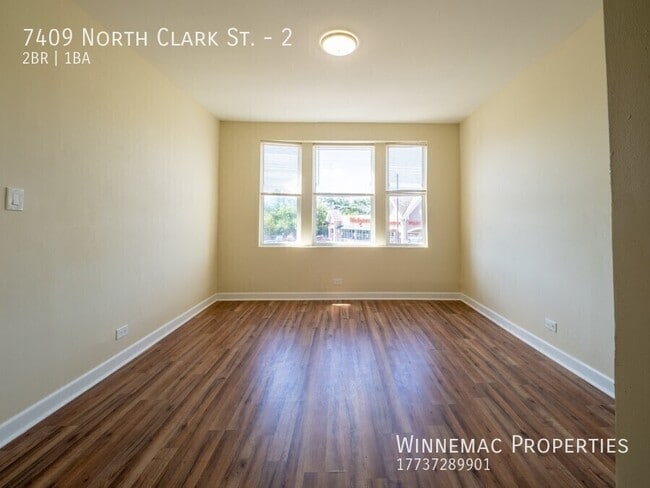 Building Photo - 7409 N Clark St
