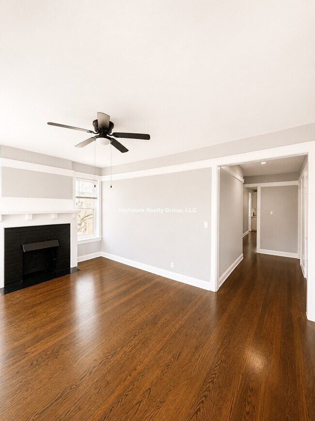 Foto del edificio - 6259 N Lakewood Ave