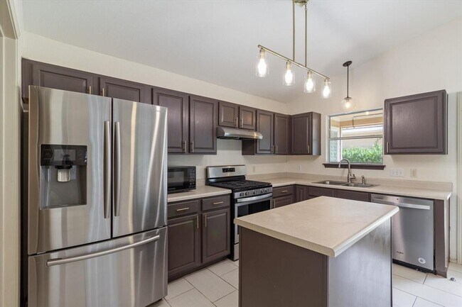 Building Photo - 4500 Mather