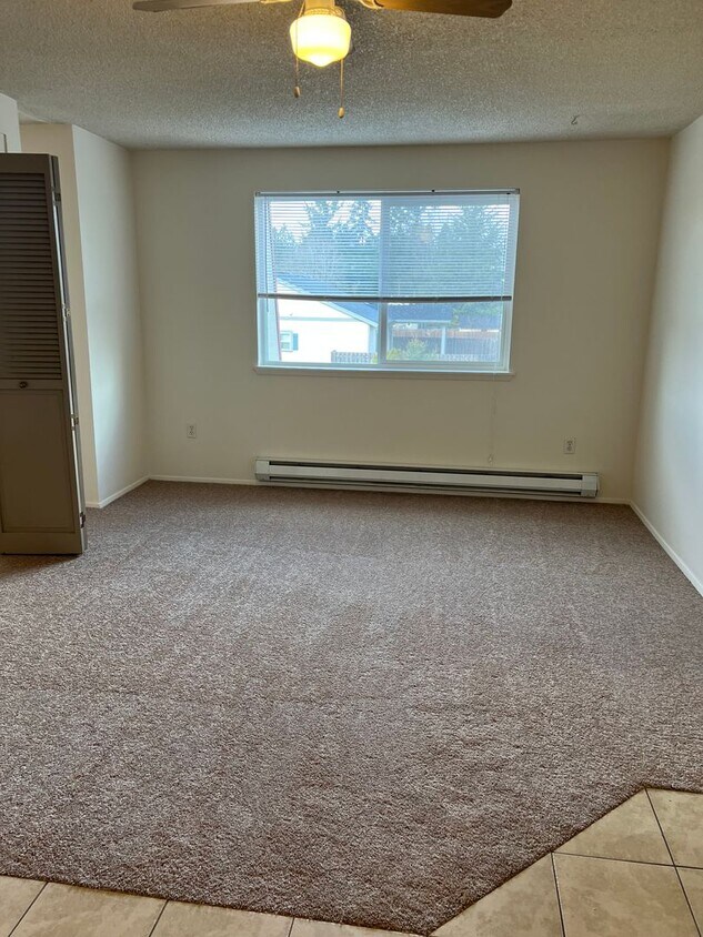 Foto principal - 711 N Deskins St