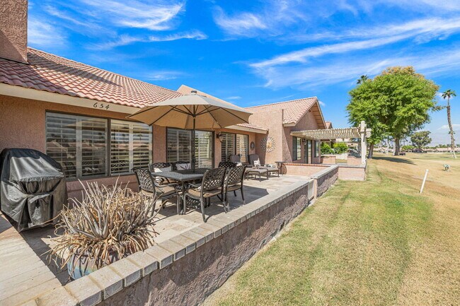 Building Photo - 42654 Sand Dune Dr