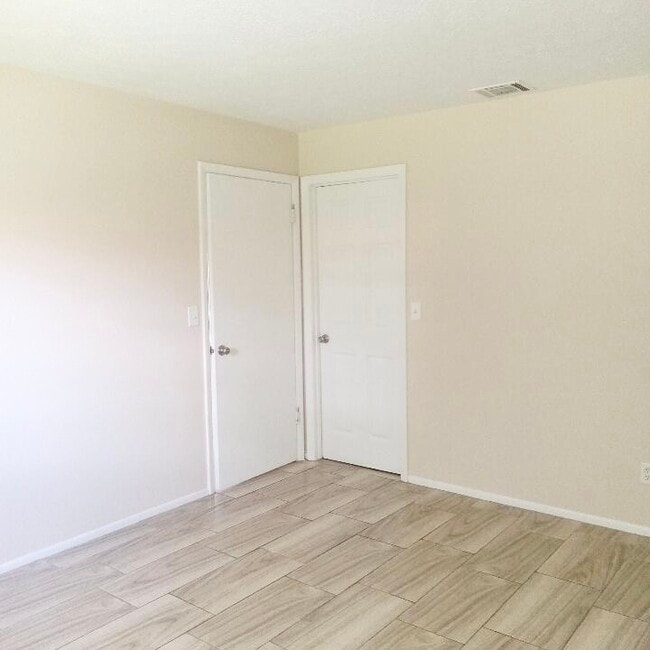 Foto del edificio - 5145 SE 31st St