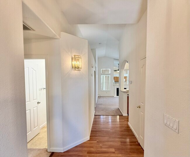 Building Photo - 174 McGinnis Ave