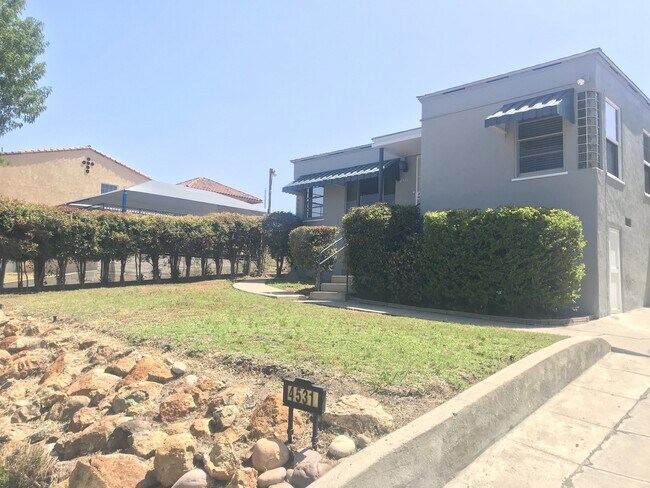 Foto del edificio - Spacious and Beautiful Home