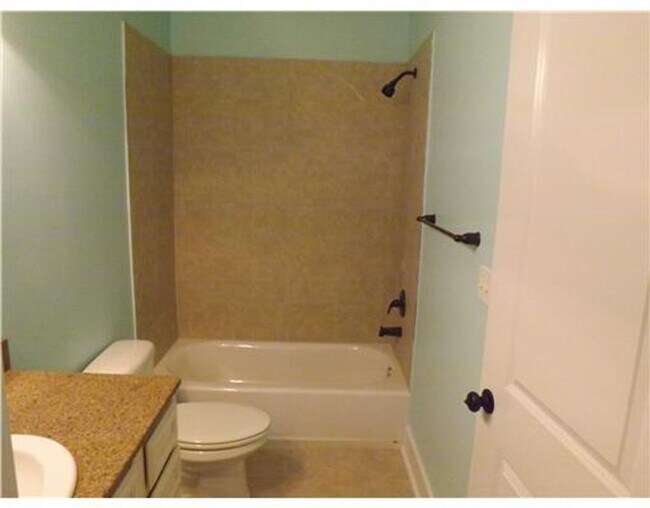 Building Photo - ADORABLE 3 BED, 2 BATH BEACH COTTAGE - GUL...