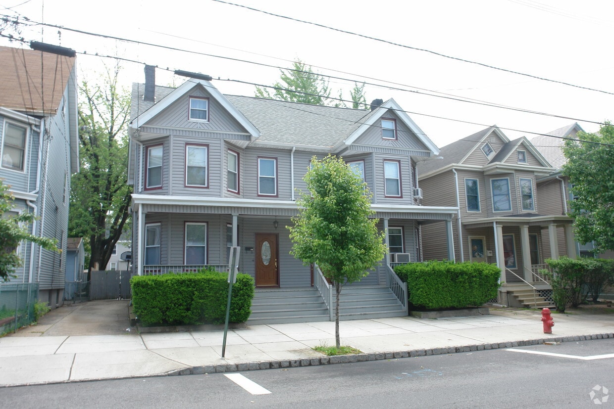 Primary Photo - 232-234 Madison Ave