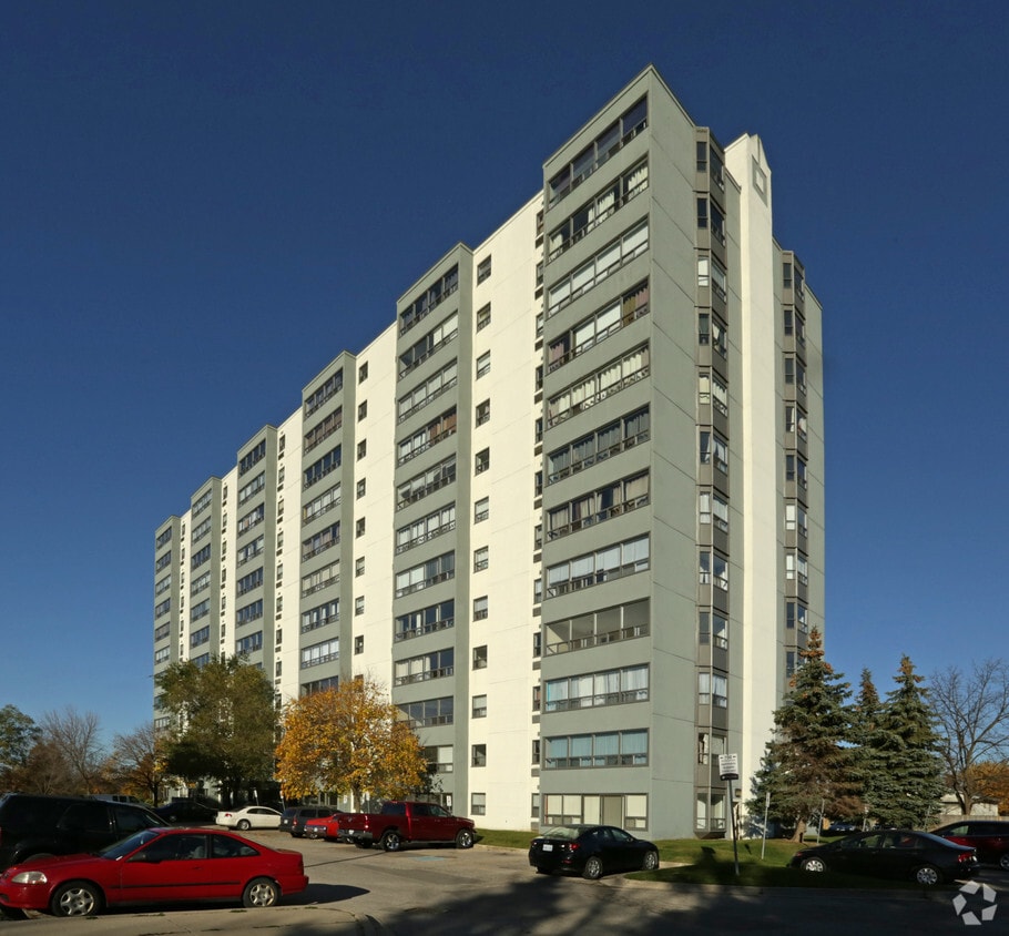 Westmount Suites Apartments 750 Wonderland Rd London, ON