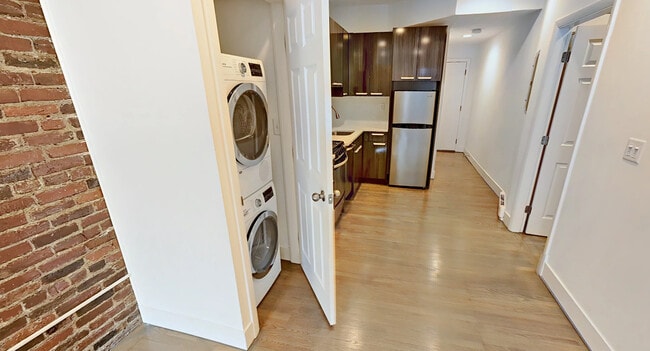 Photo - 88 W Cedar St Apartment