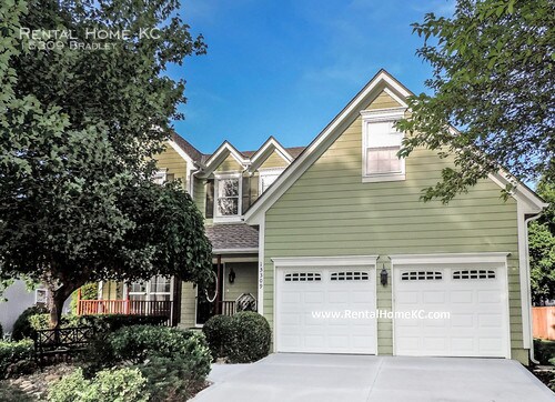 Spacious 5-bedroom 2-Story w/fin bsmt #15309 - Spacious 5-bedroom 2-Story w/fin bsmt  #15309