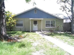Building Photo - 1821 12th Ave N