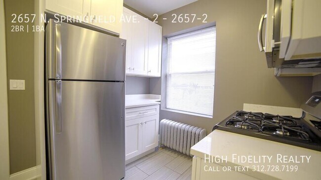 Foto del edificio - 2657 N Springfield Ave