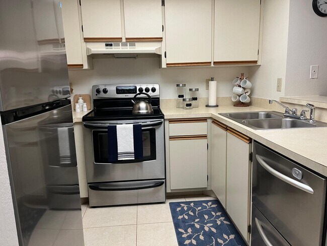 Foto del edificio - 1533 SE Royal Green Cir