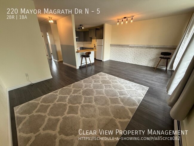 Building Photo - Well-maintained and cozy 2-bedroom, 1-bath...