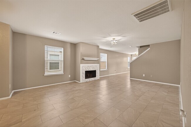 Foto del edificio - 2918 Latch Ln