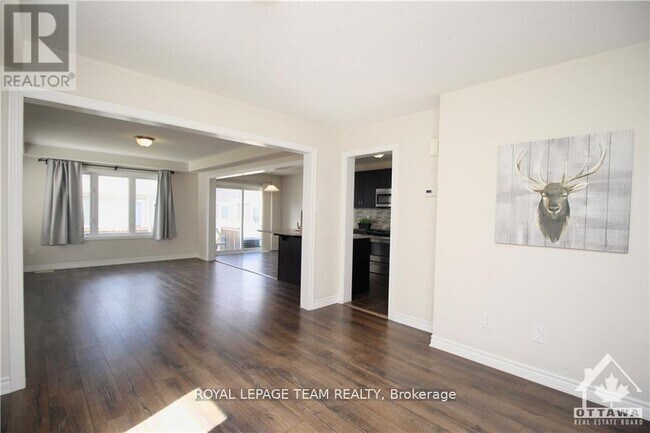 Building Photo - 507 Foxlight Cir