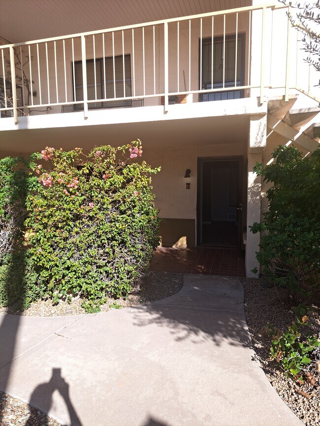 Front door - 3030 E Clarendon Ave