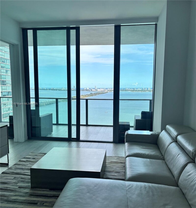 Photo - 480 NE 31st St (Miami, FL)