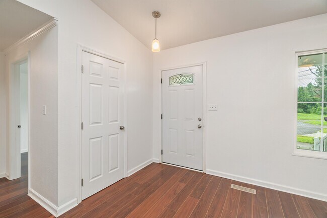 Building Photo - 7504 Kerri Way