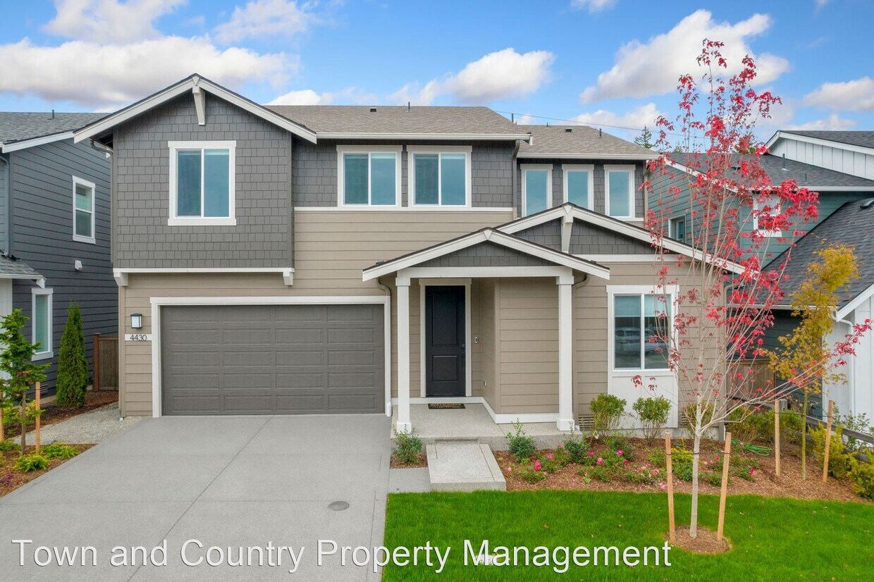 Primary Photo - 4 br, 3 bath House - 4430 Hibiscus Circle SW