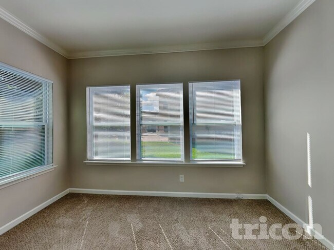 Building Photo - 112 Tilton Dr