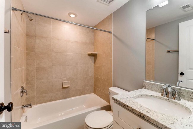 Building Photo - 2815 O'Donnell St