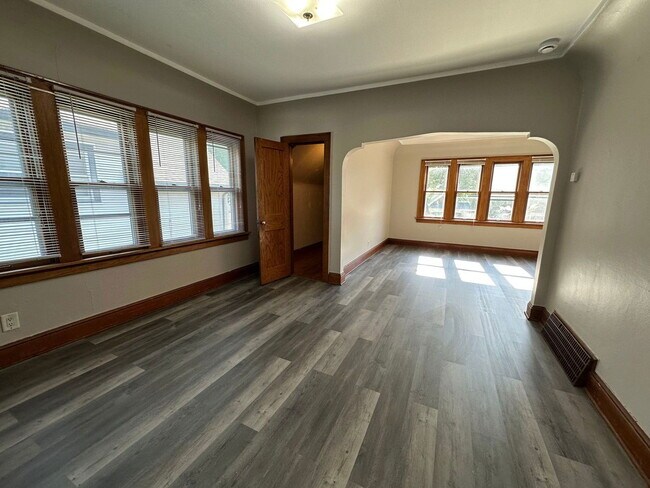 Foto del edificio - 3238 S 7th St