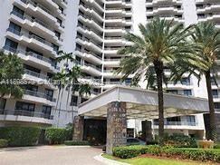 Foto del edificio - 3300 NE 191st St