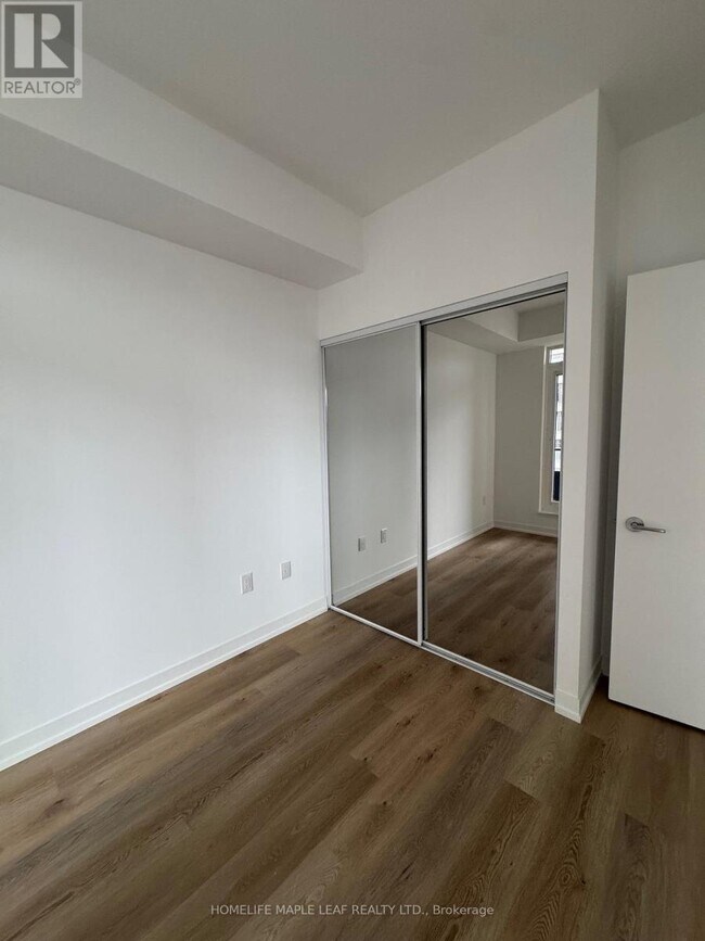 Building Photo - 395 Square One Dr