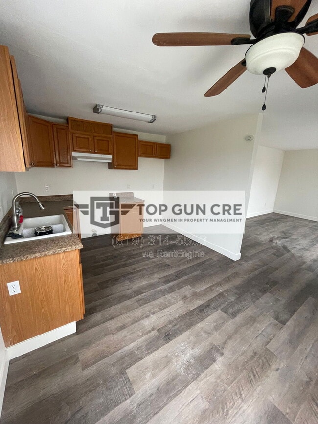 Foto del edificio - 220 W Park Ave