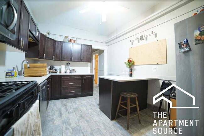 Foto del edificio - 711 W Wrightwood Ave