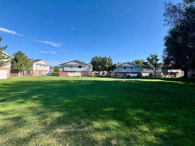 Foto del edificio - 2676 Ridgeland Park Dr