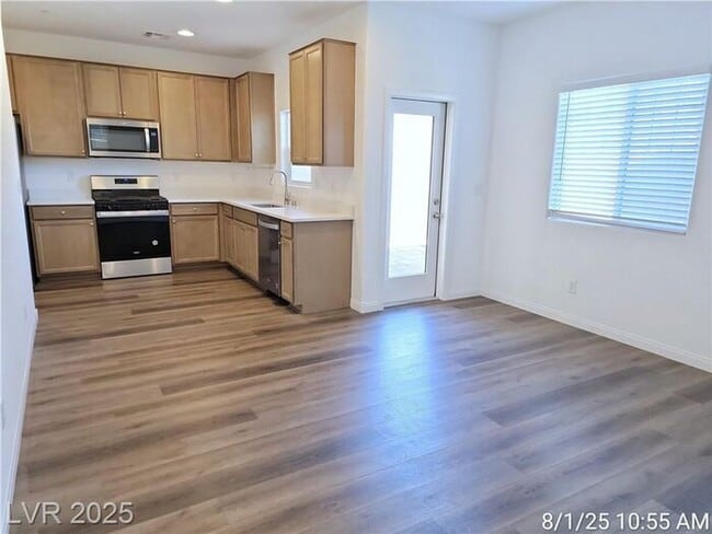 Foto del edificio - OUTSTANDING HOME IN CADENCE COMMUNITY!