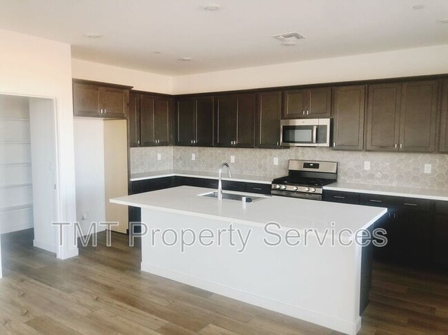 Building Photo - 8194 Champart Cir