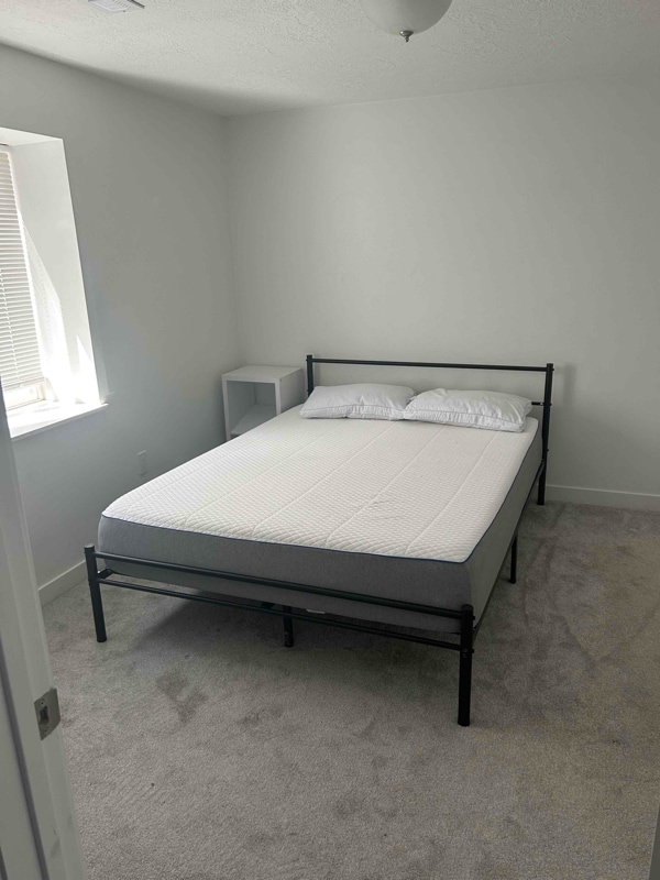 Foto del edificio - 241 E Ridgeline Wy