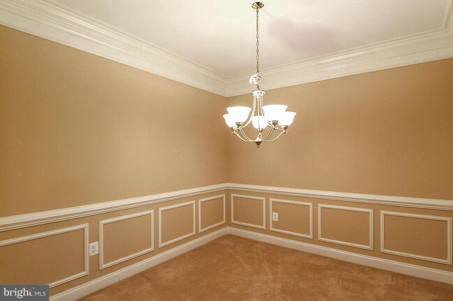 Building Photo - 7860 Rolling Woods Ct
