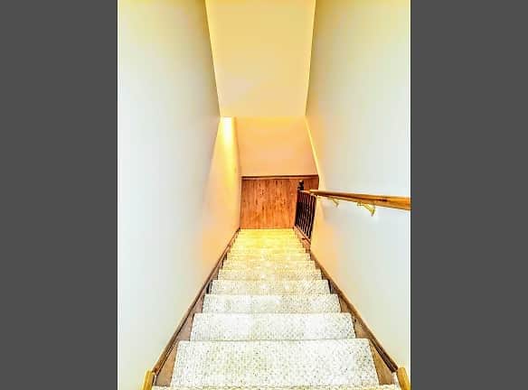 Building Photo - 382 Waterside Avenue