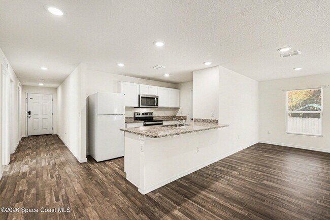 Foto del edificio - 711 Darlington Ave SW