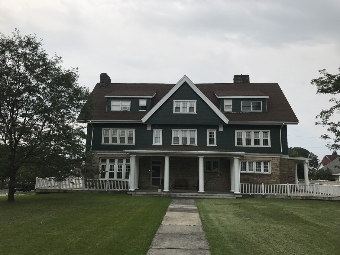 510 W Highland Ave, Ebensburg, PA 15931 Apartments in Ebensburg, PA