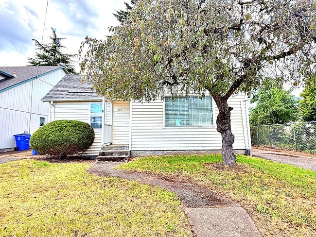 Photo - 905 NE 94th Ave House
