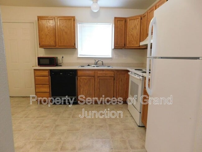 Building Photo - 434 Pendleton St