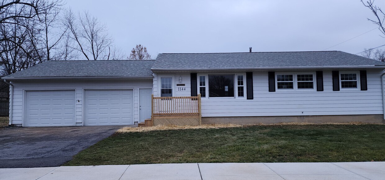 1144 Melrose St, Lima, OH 45801 House Rental in Lima, OH