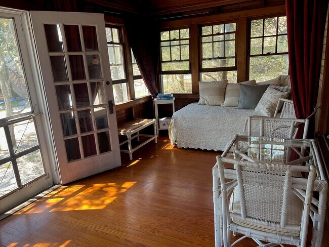 Foto del edificio - 97 Bungalow Ln
