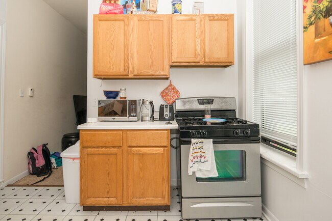 Foto del edificio - 2624 N Lincoln Ave