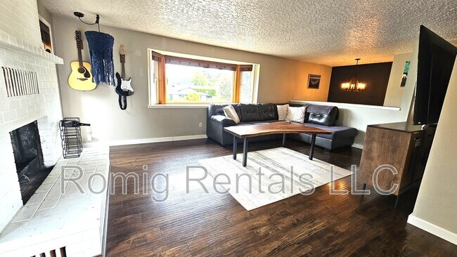 Foto del edificio - 2521 NE 47th St